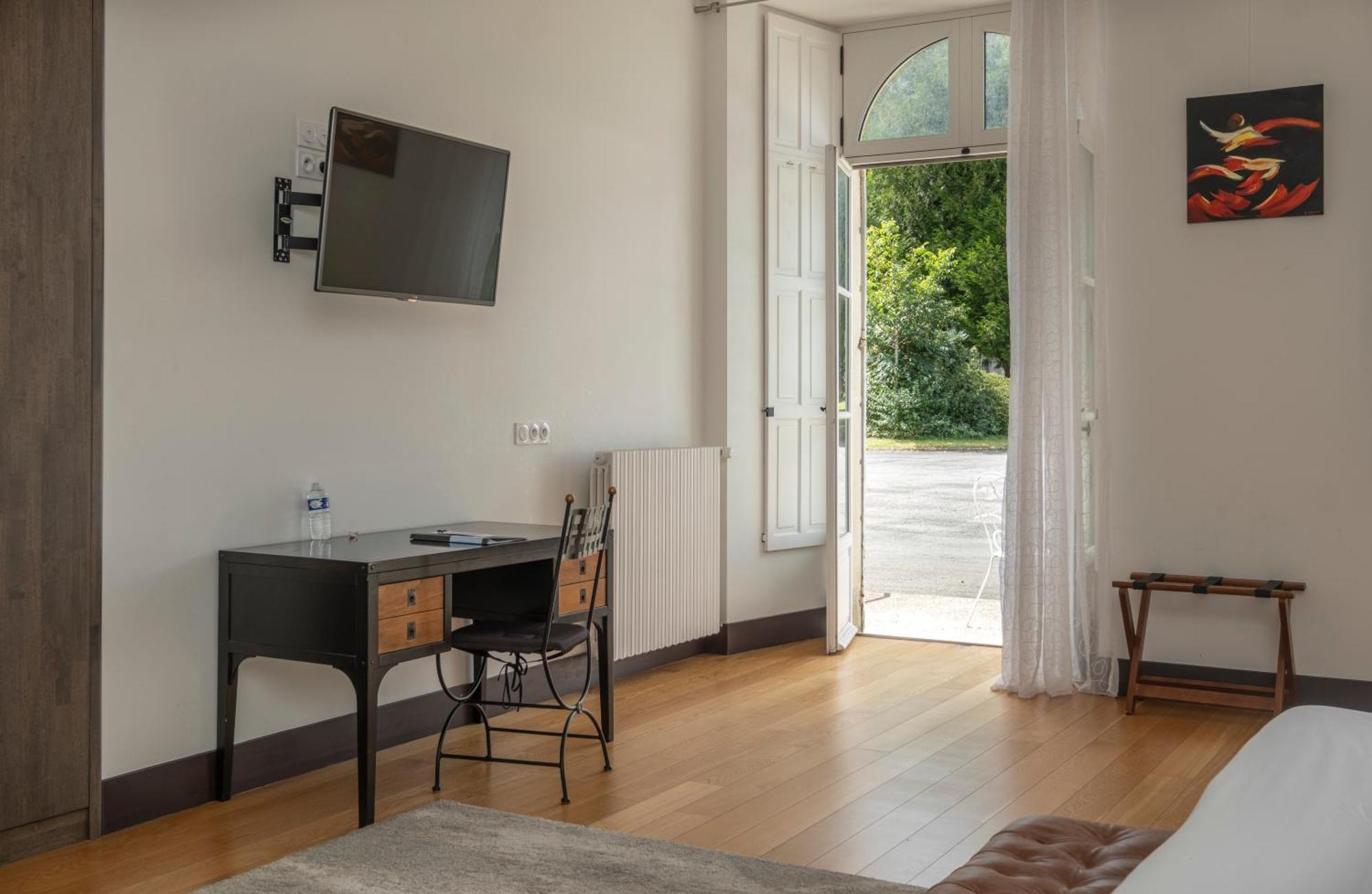 Hotel Chateau De Briancon, The Originals Relais 3*