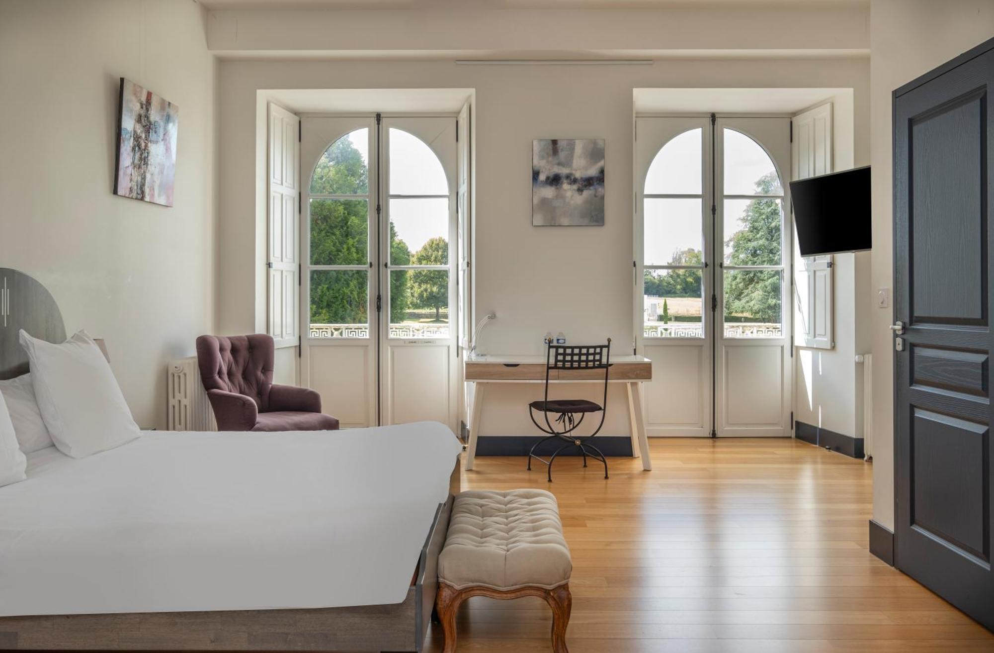 Chateau De Briancon, The Originals Relais Hotel 3*